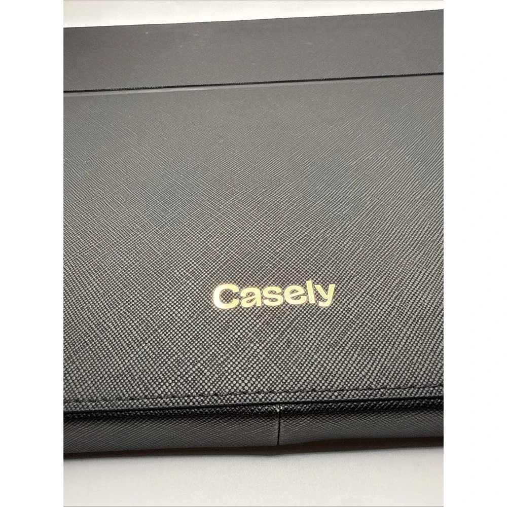 Sage Garden‎ Laptop Case from Casely—lightweight, protective
